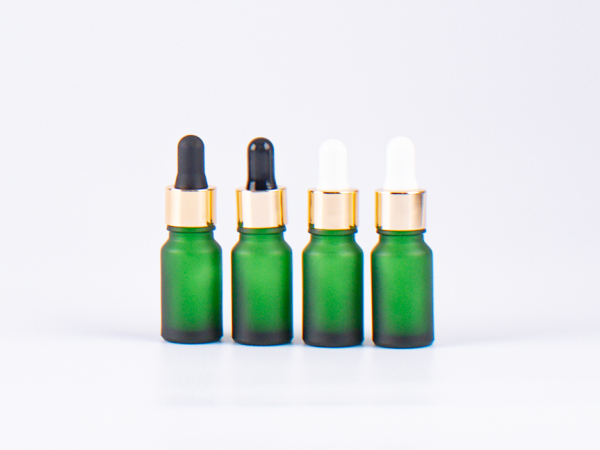 Grünglasflasche 10ml, mit Pipette gold